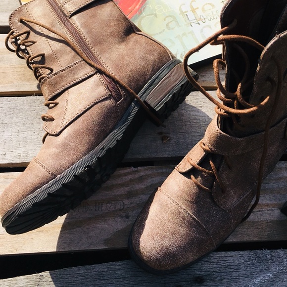 Rouge Fashion Boots - Picture 4 of 6